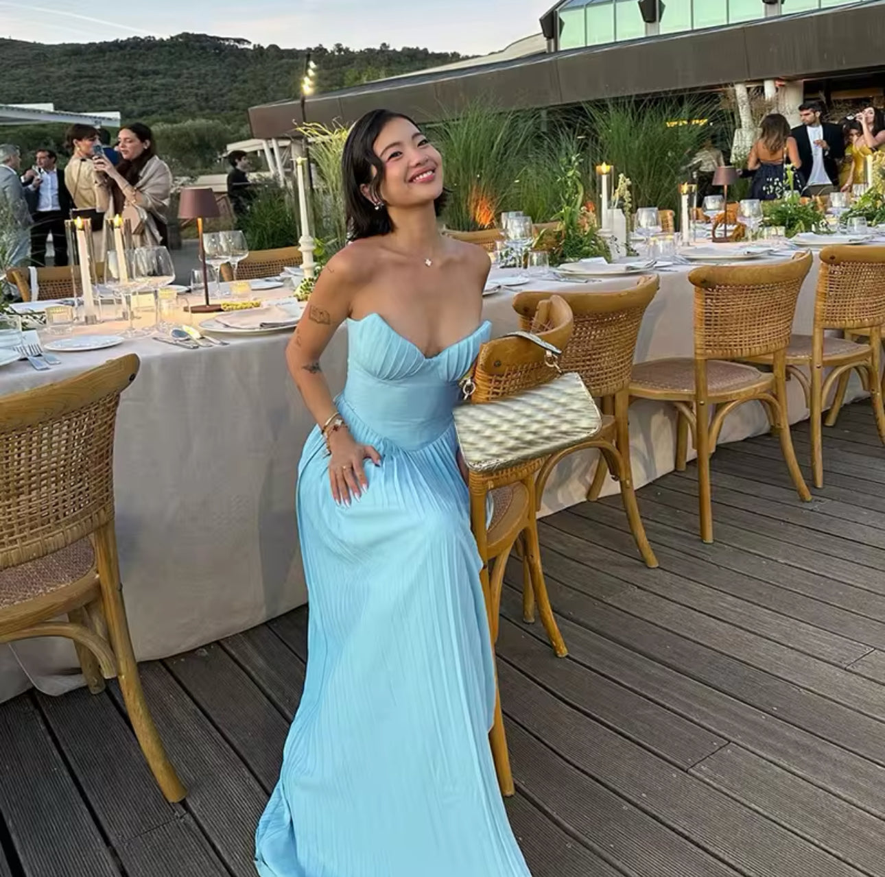 Adel - blaues Maxikleid