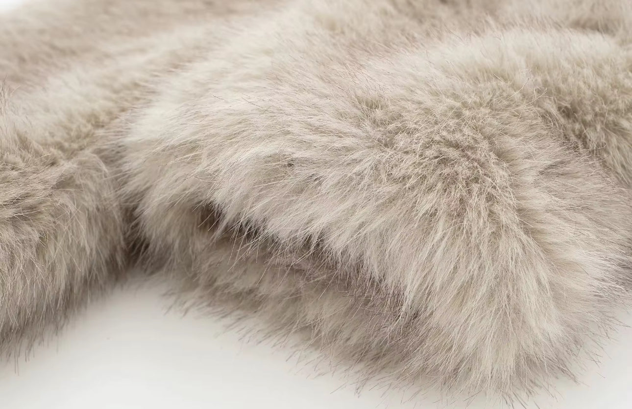 Flauschiger Mantel - ZARA