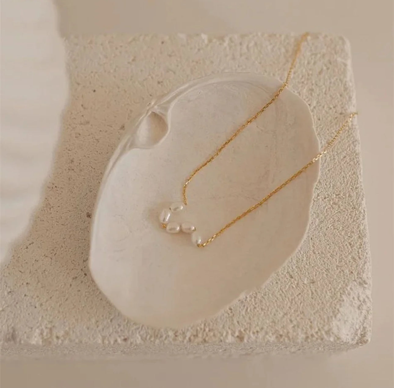 Lola Perlenhalskette - Gold