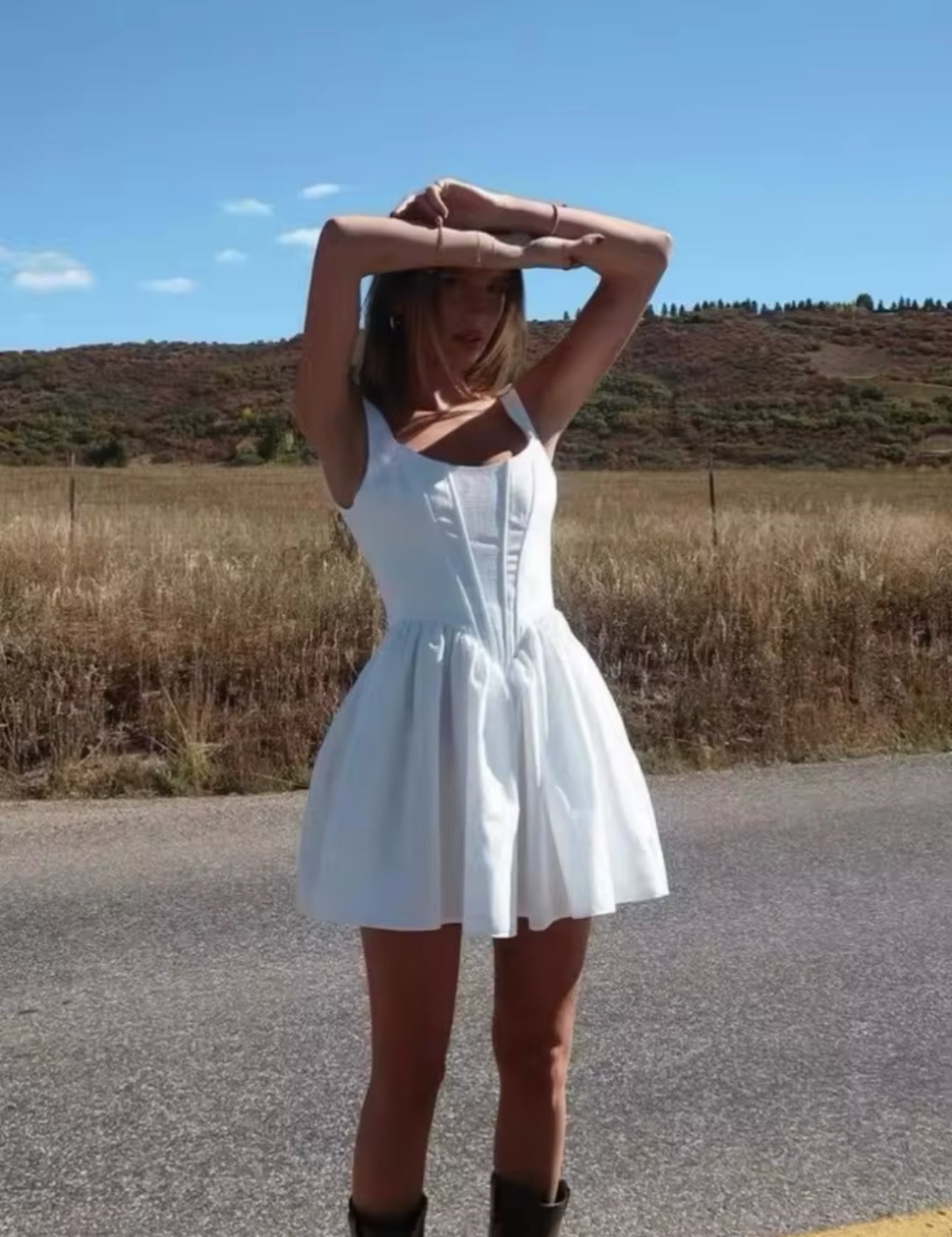 Zarah - Gerafftes Corsagenkleid